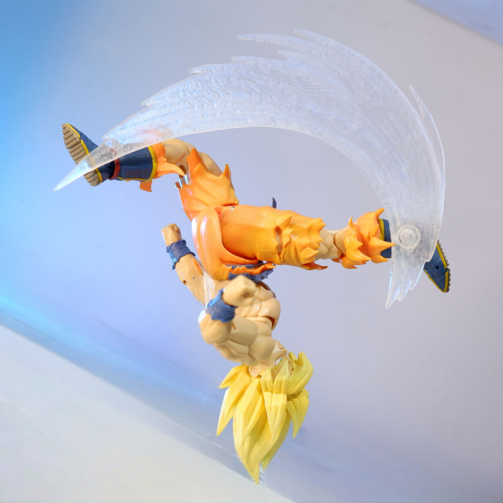 Kick Effect efek Tendangan SHF Mafex Mezco Mcfarlane the Flash Killua Hunter x Hunter One Piece Juju