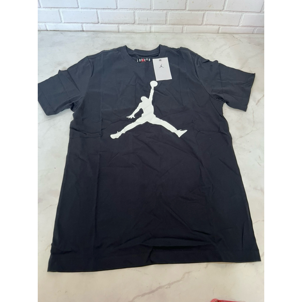 Kaos Nike Jordan warna hitam