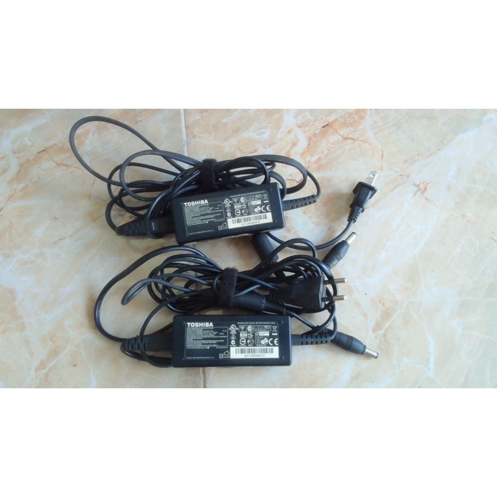 CHARGER ADAPTOR NOTEBOOK LAPTOP TOSHIBA