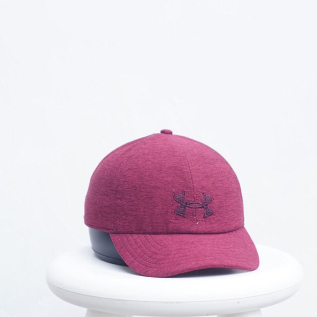 UA logo cap