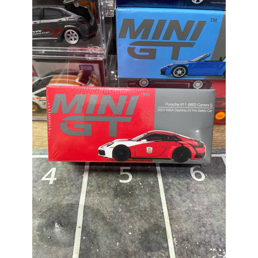 mini gt porsche 911 (992) carrera s 2023 imsa segel