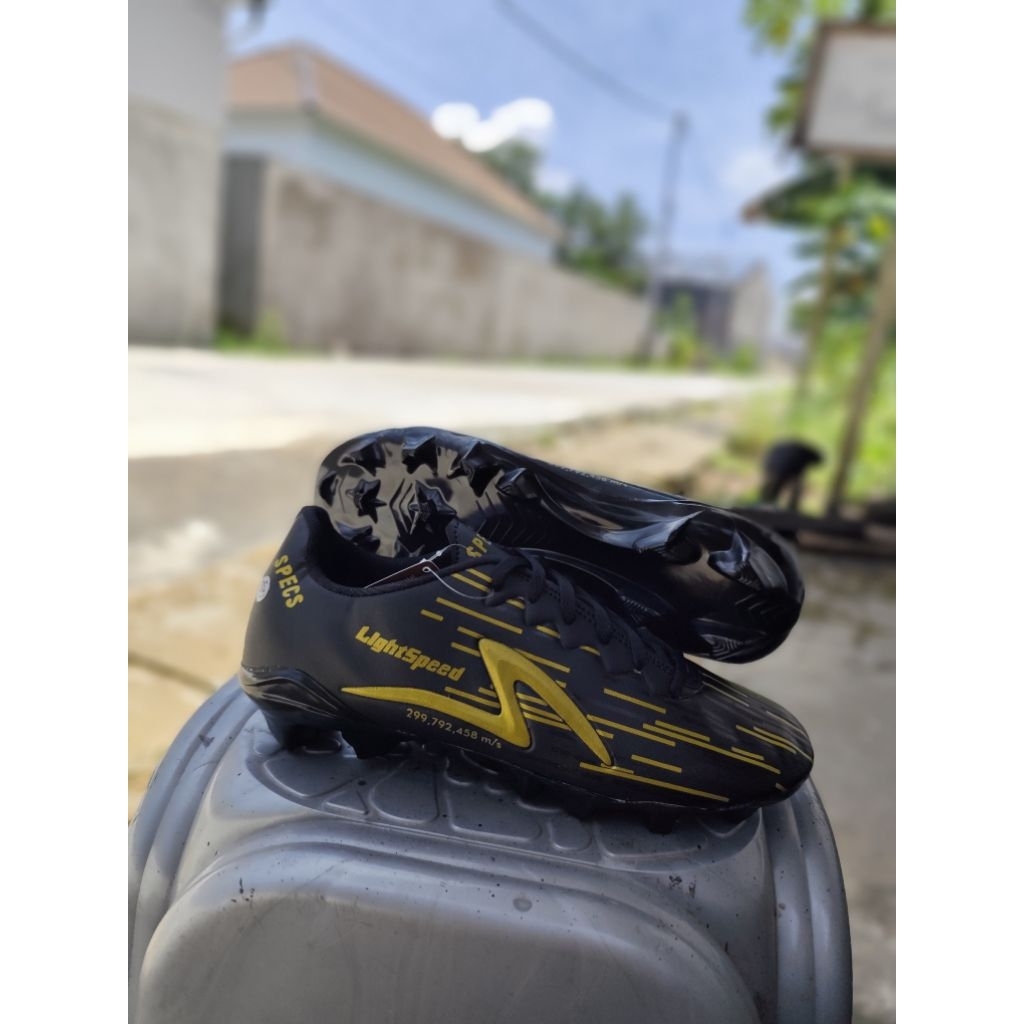 SEPATU BOLA MINI SOCCER SOKKER LAPANGAN TERBARU