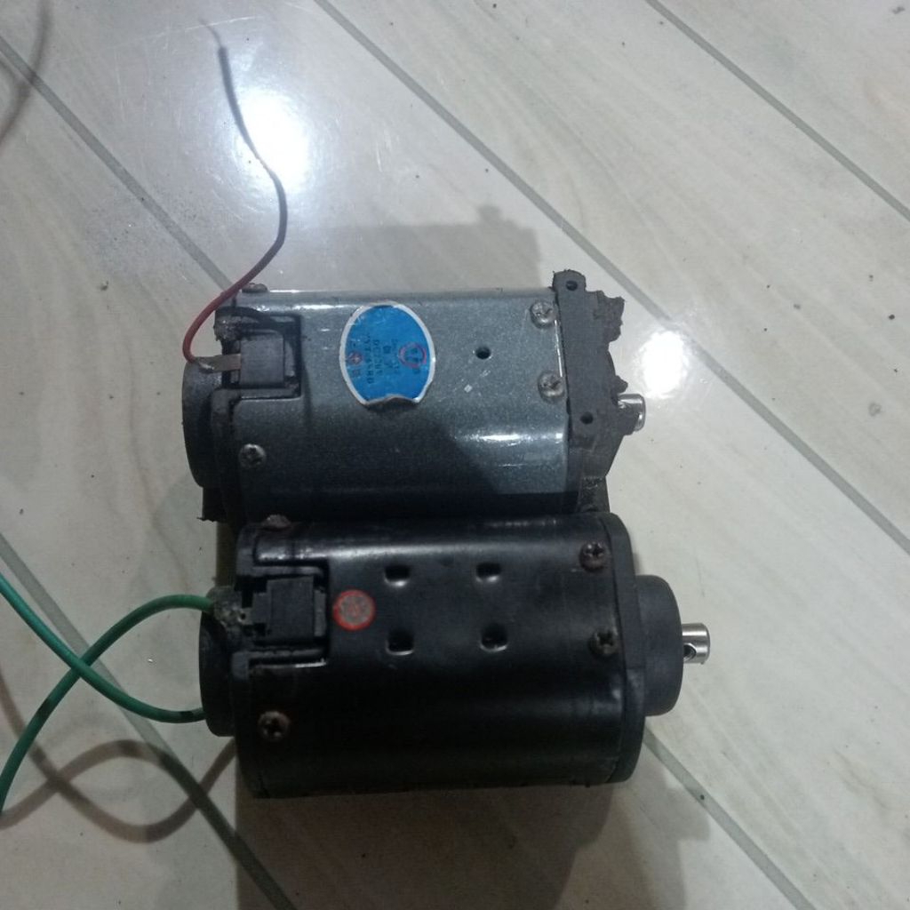 GENERATOR LISTRIK DC 220VOL