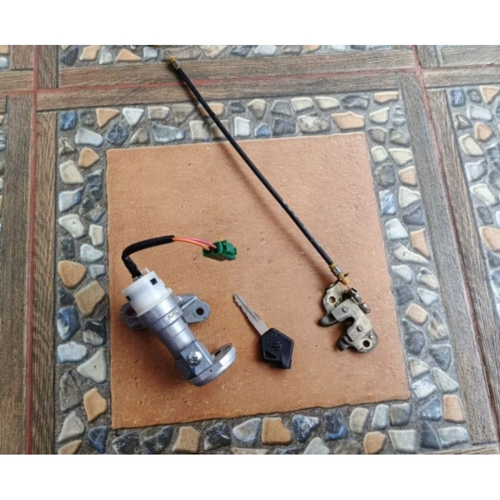 kunci kontak suzuki skydrive