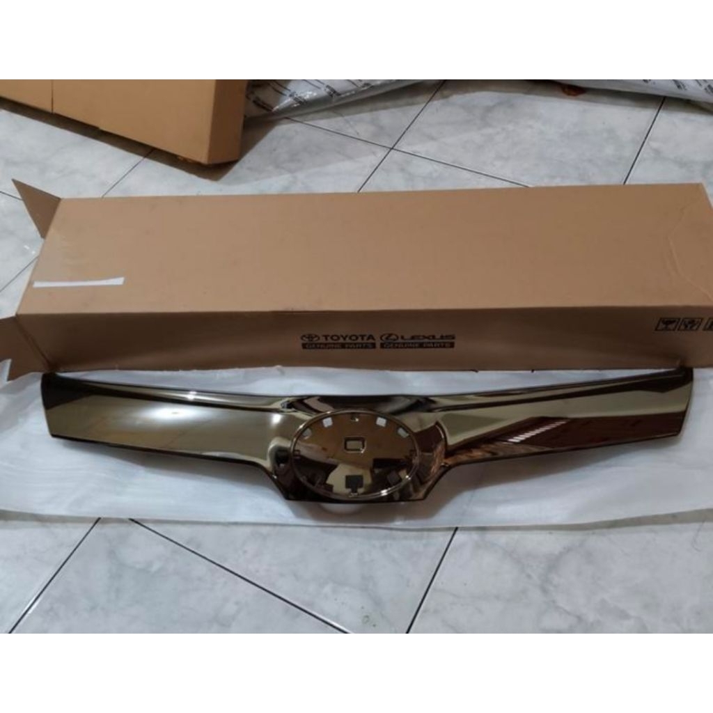 List Lis grill grille radiator depan Avanza veloz 2019 2020 2021 black chrome original