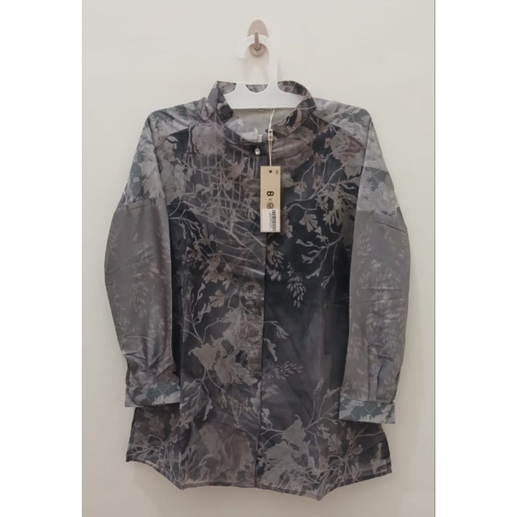 valvia top buttonscarves x ria miranda