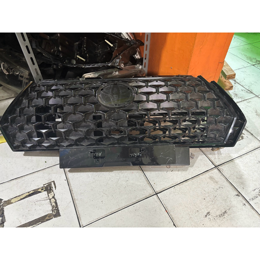 Grill griell Bemper depan avanza Veloz 2023 2024 2025