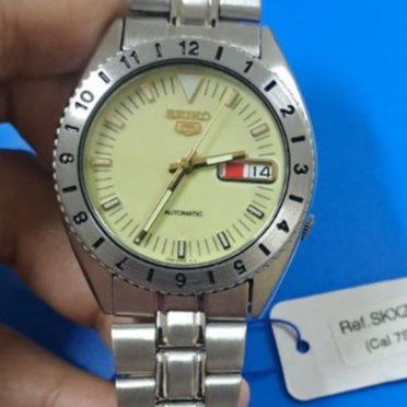 Jam Tangan Pria Seiko SKXZ57 Strap Stainless Steel Silver
