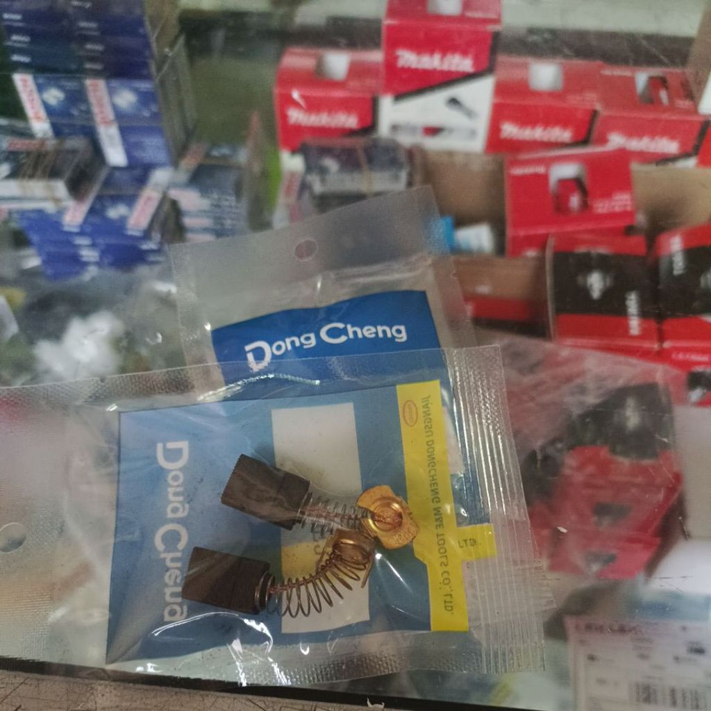 Carbon brush mesin serut DMB110 Dongcheng