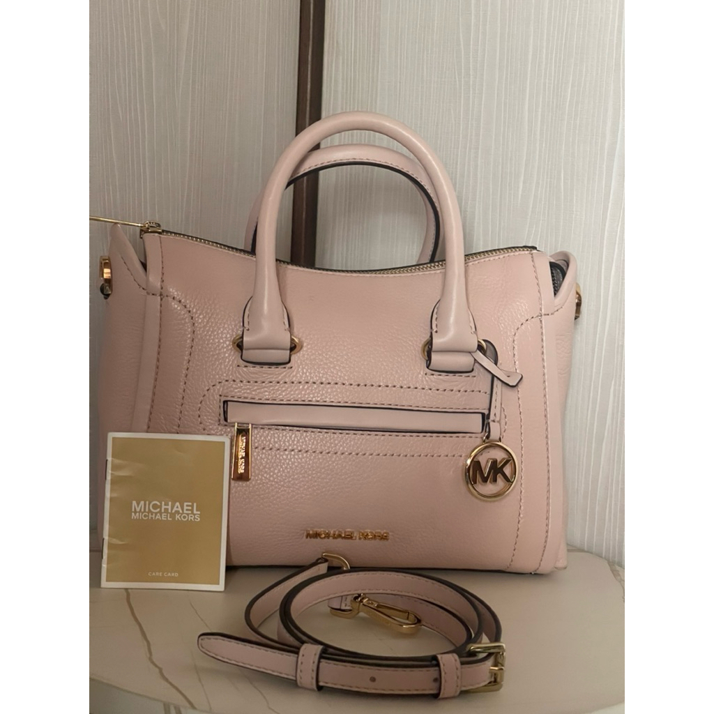 Michael Kors Carine Medium Warna Baby Pink