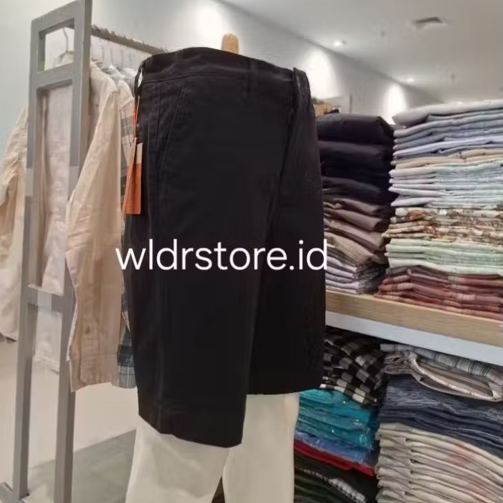 CELANA PENDEK PRIA BRAND WATCHOUT ORIGINAL 401210001 BLACK