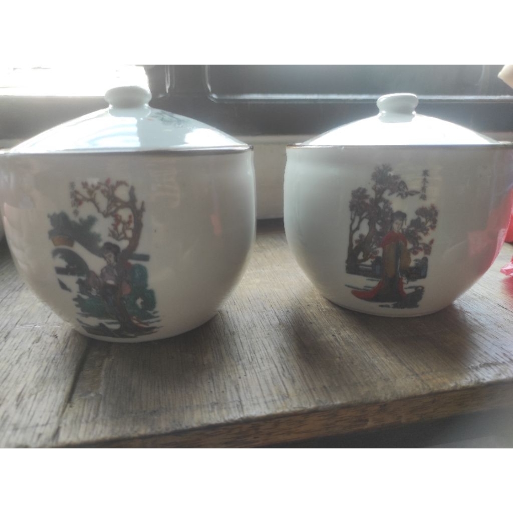 Guci keramik Cina asli - motif lukisan klasik