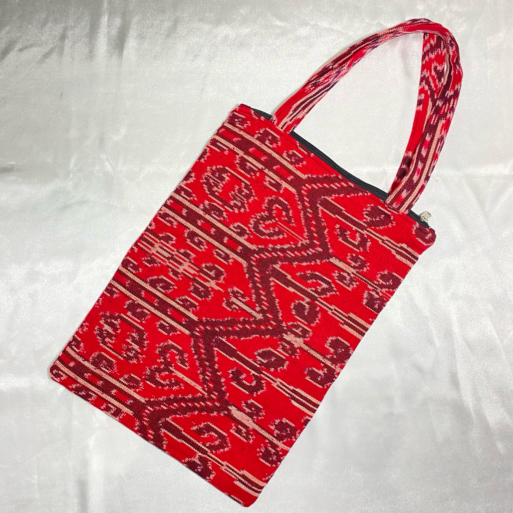 Tas Totebag Tenun Premium Motif Dayak Pua Kumbu Sintang Kalbar