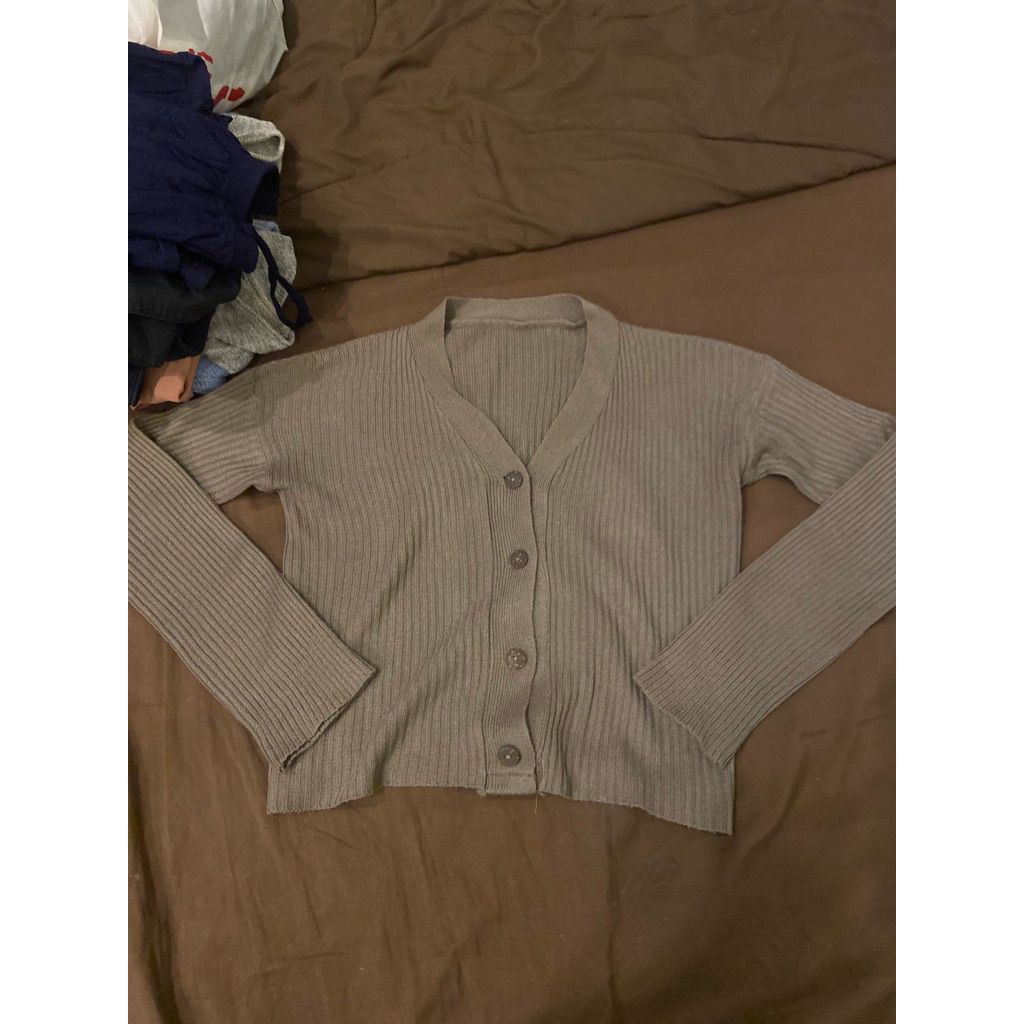 preloved cardigan rajut crop