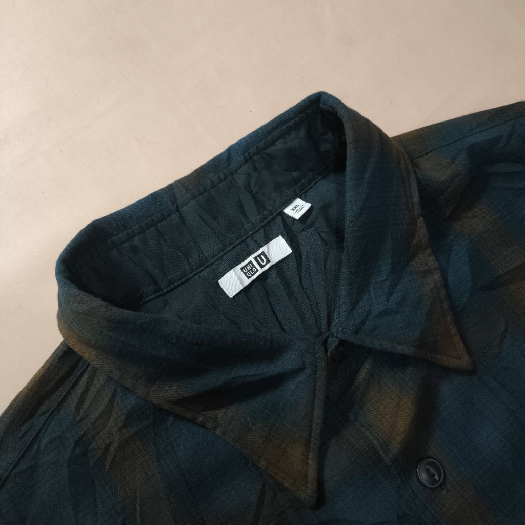 kemeja flannel veterano jumbo brand UNIQLO