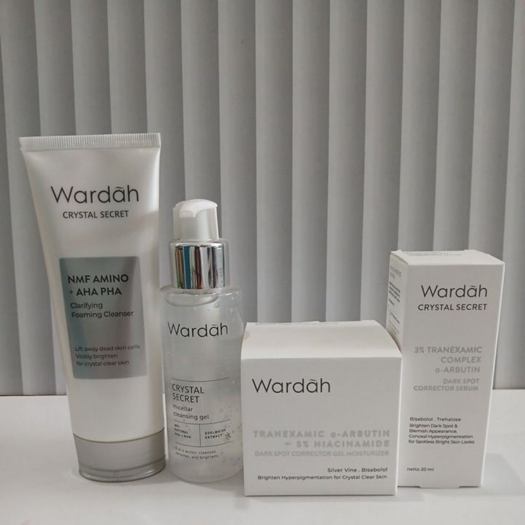 Wardah Crystal Secret Paket Flek Hitam