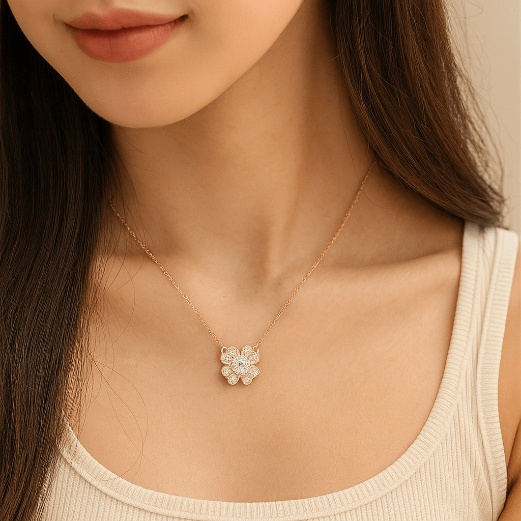 Maison Eternelle | Kalung Bunga Elegan Fleur de Grâce – Silver  / Yellow Gold