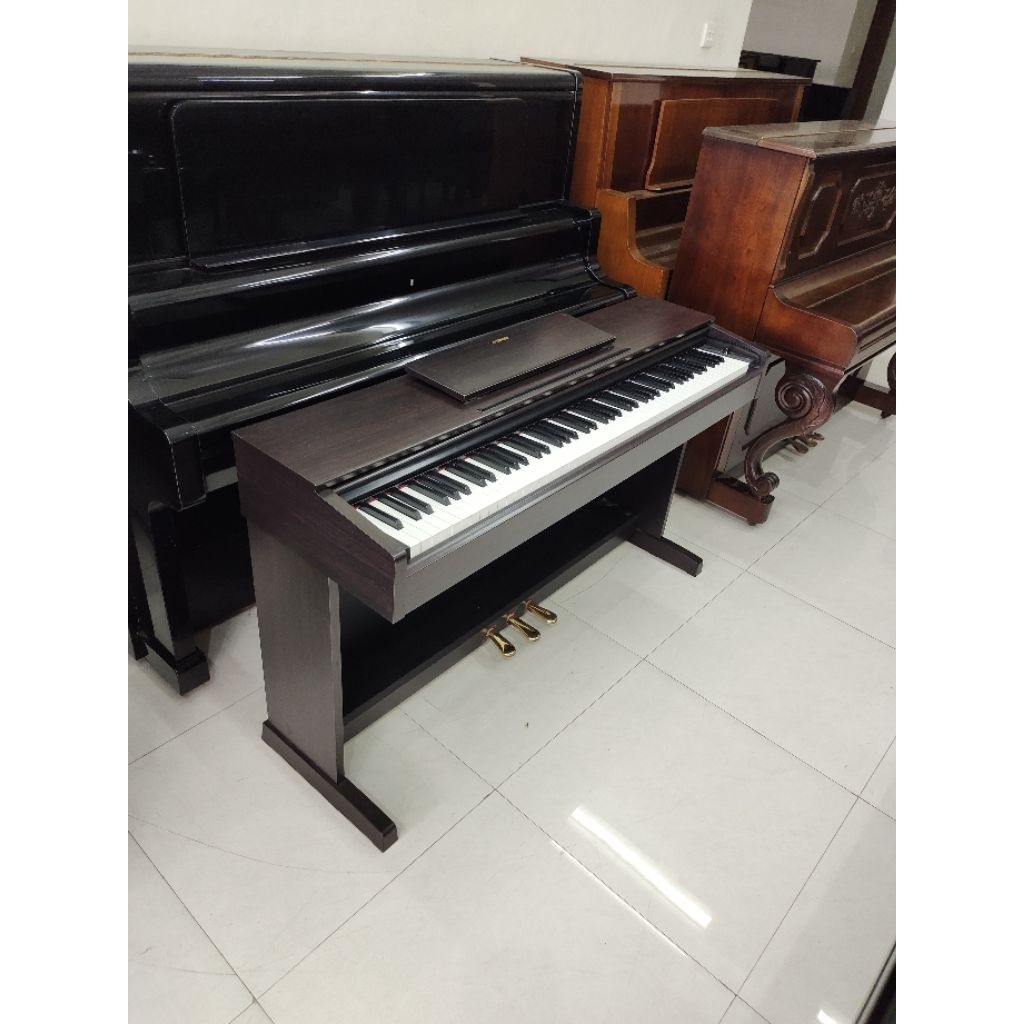 Yamaha Arius YDP 103 Second
