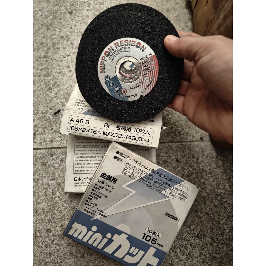 NIPPON RESIBON CUTTING WHEEL  nippon resibon potong 4" / batu potong Nippon resibon 4" 105x2x16/ bat