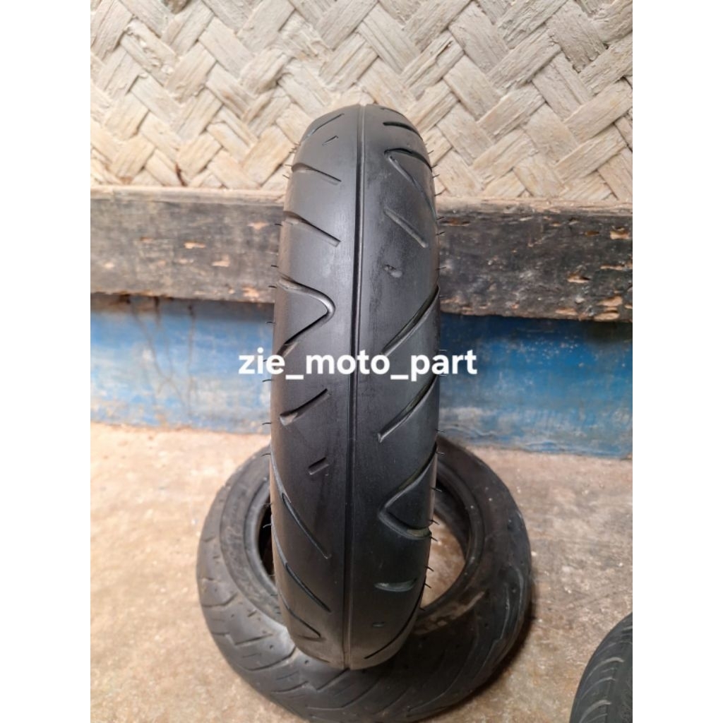 BAN MOTOR DEPAN IRC SCOOPY DONAT 100/90 RING 12