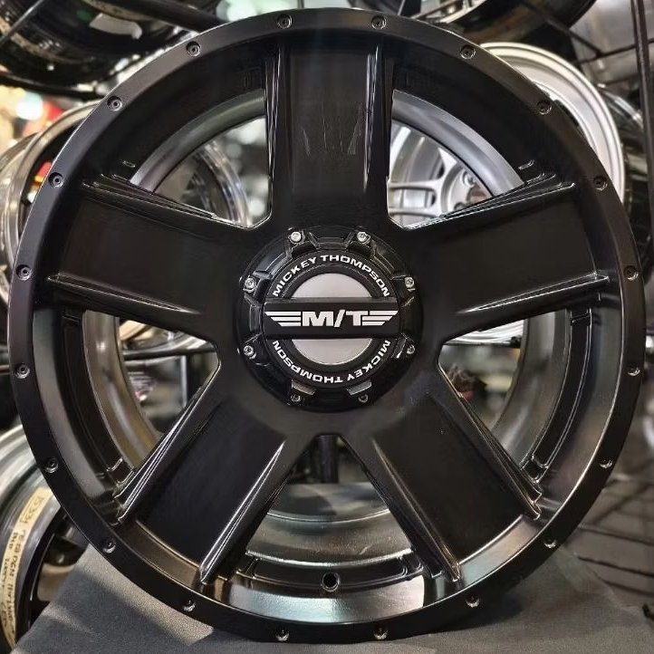Velg Mobil Ring 20 Mickey Thompson Black 6 Hole PCD 139,7 untuk Fortuner Pajero Hilux
