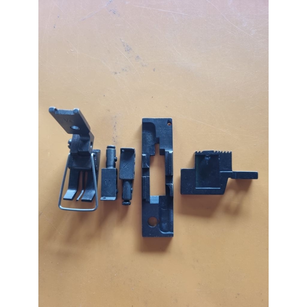 Getset mesin jahit jarum 2 Juki LH 3568 1/8