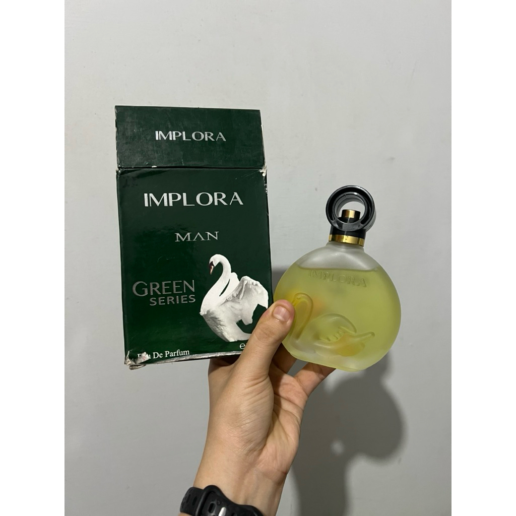parfum cowok implora wangi NEW (masih baru ya)