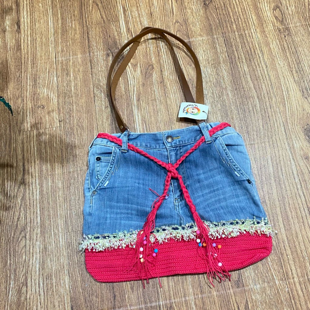Tas Rajut Mix Denim dengan Aksesoris Lucu Warna Warni Manik Manik