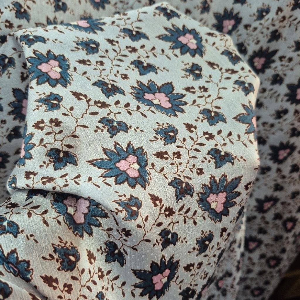 KAIN SATIN SILK KRINGKEL PREMIUM MOTIF BUNGA - KAIN SATEN MOTIF KEMBANG - KAIN MOTIF BUNGA HARGA PER