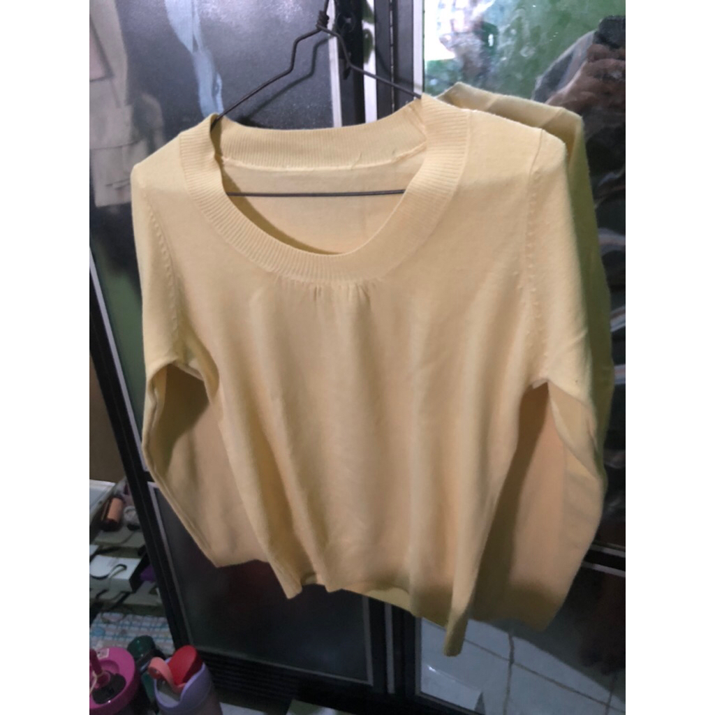 Sweater Rajut Soft Yellow