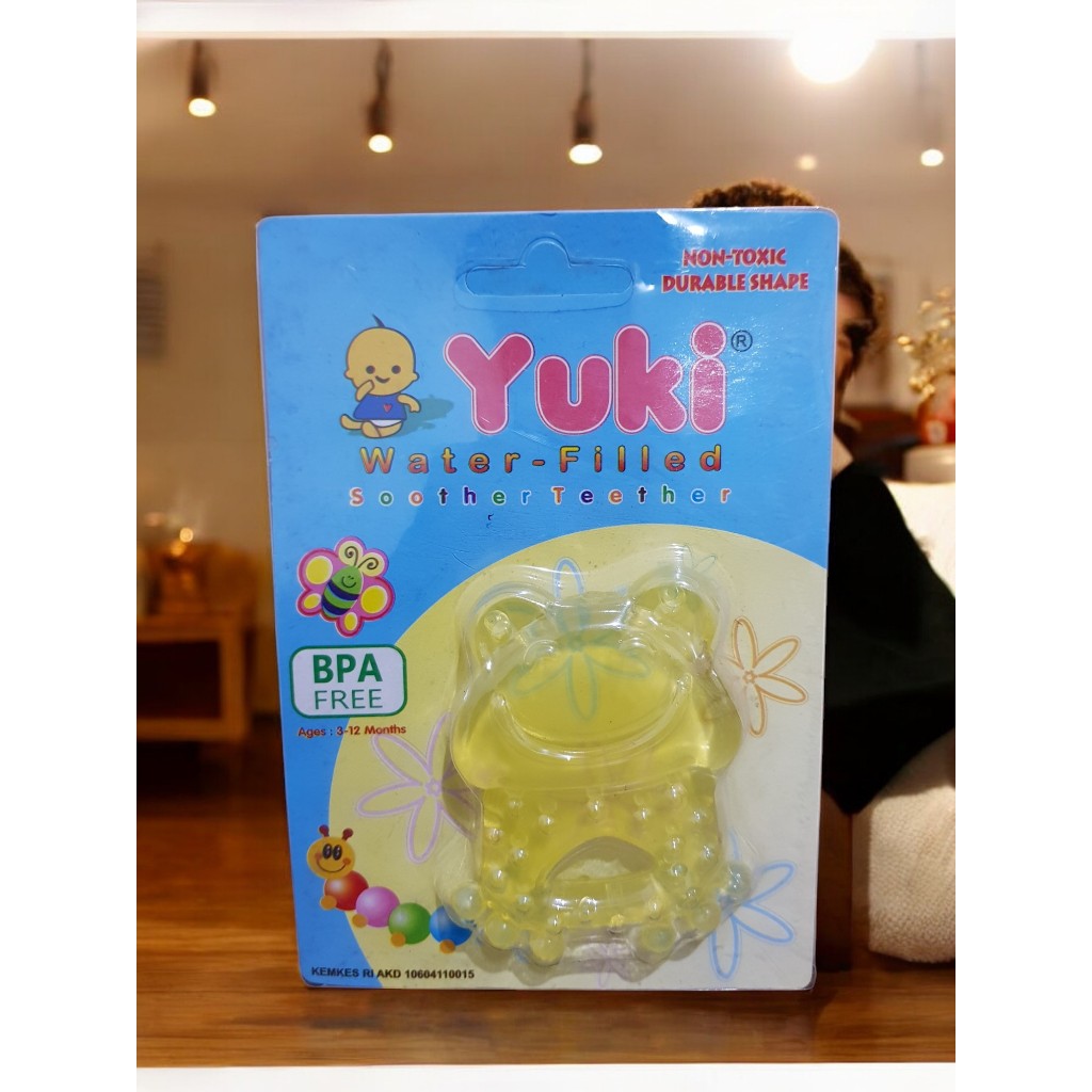 gigitan bayi yuki water-filled soother teether