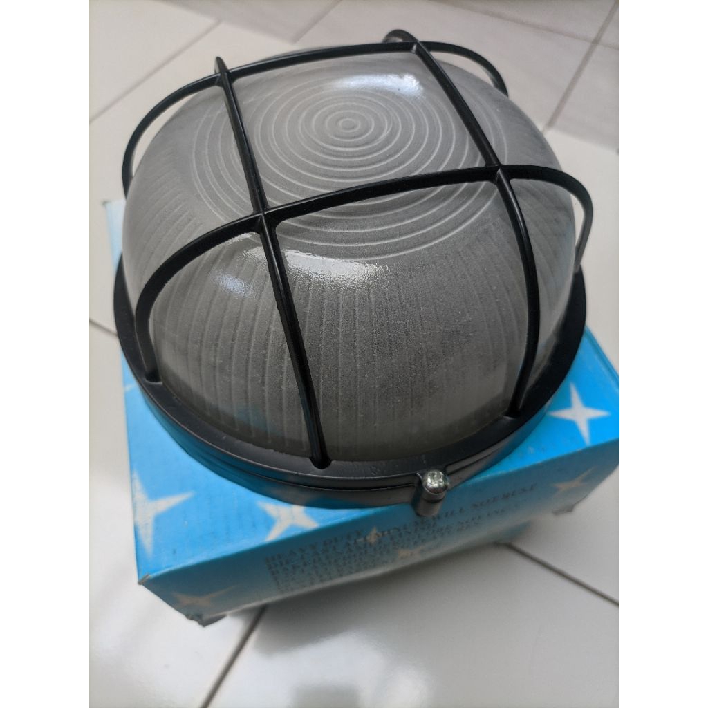 LAMPU OUTDOOR BULAT/LAMPU TAMAN/LAMPU TAHAN AIR