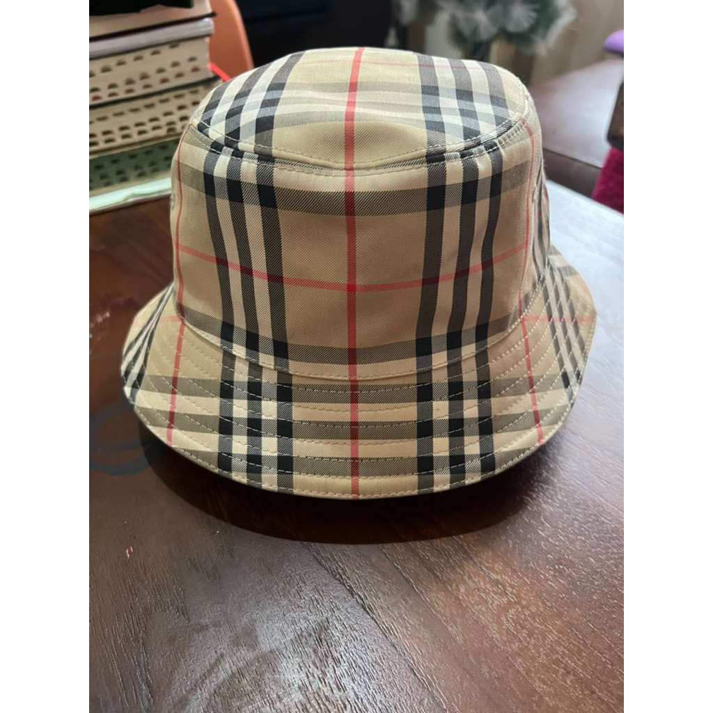 Preloved Burberry vintage check bucket hat size M