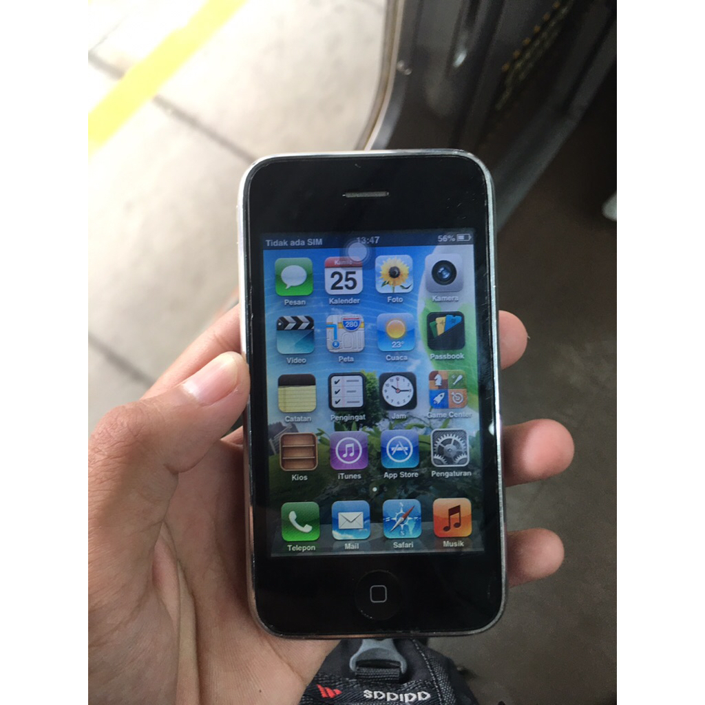iphone 3gs 32gb hitam
