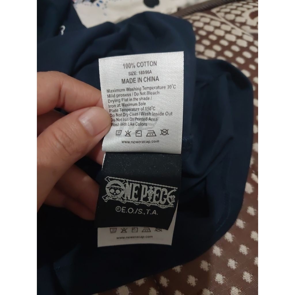 kaos one piece new era