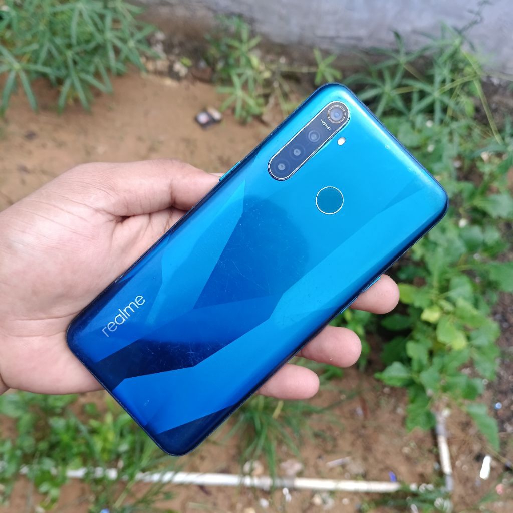 Realme 5 Pro - Ram 8 GB Internal 128 GB - Seken Bergaransi