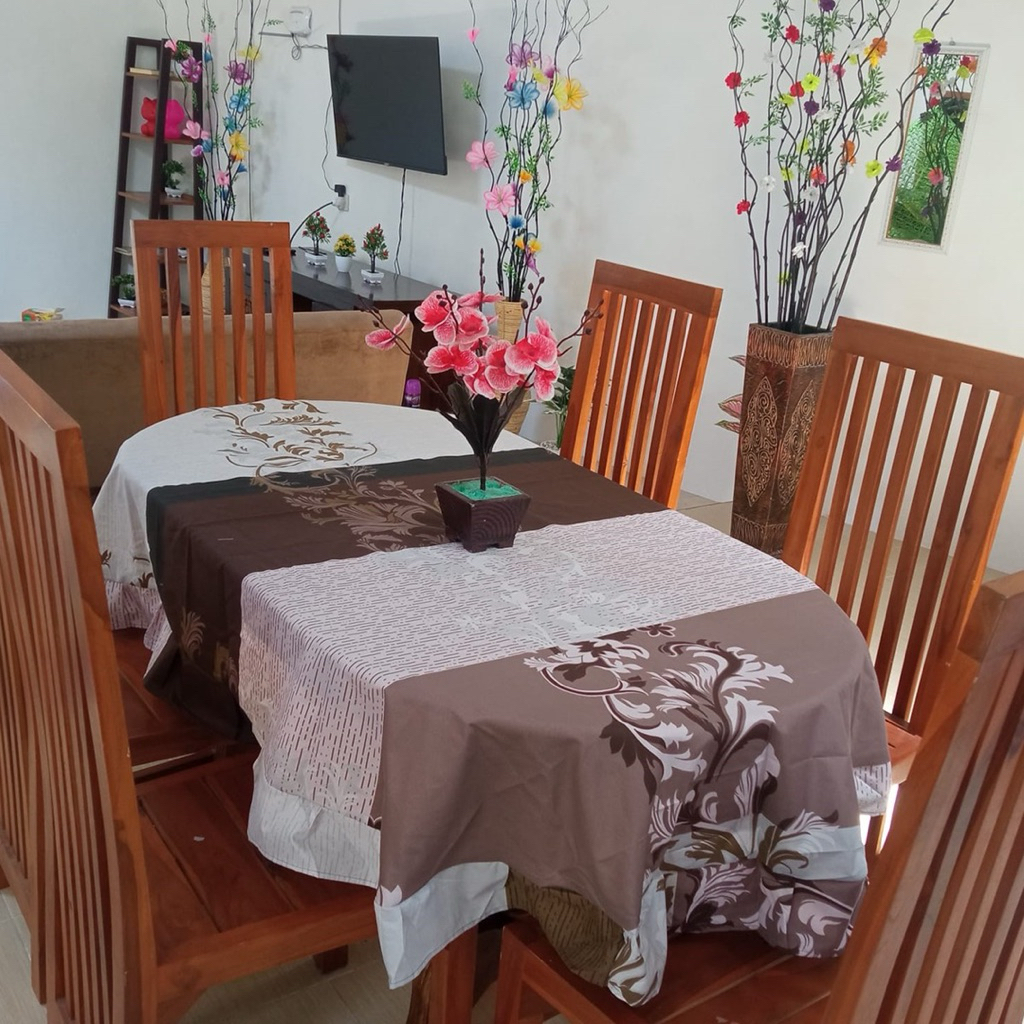 TAPLAK MEJA MAKAN OVAL MEJA MAKAN