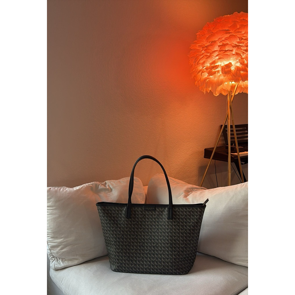 preloved | Tory Burch Ever-Ready Coated Canvas Large Zip Tote Bag | Tory Burch Totebag