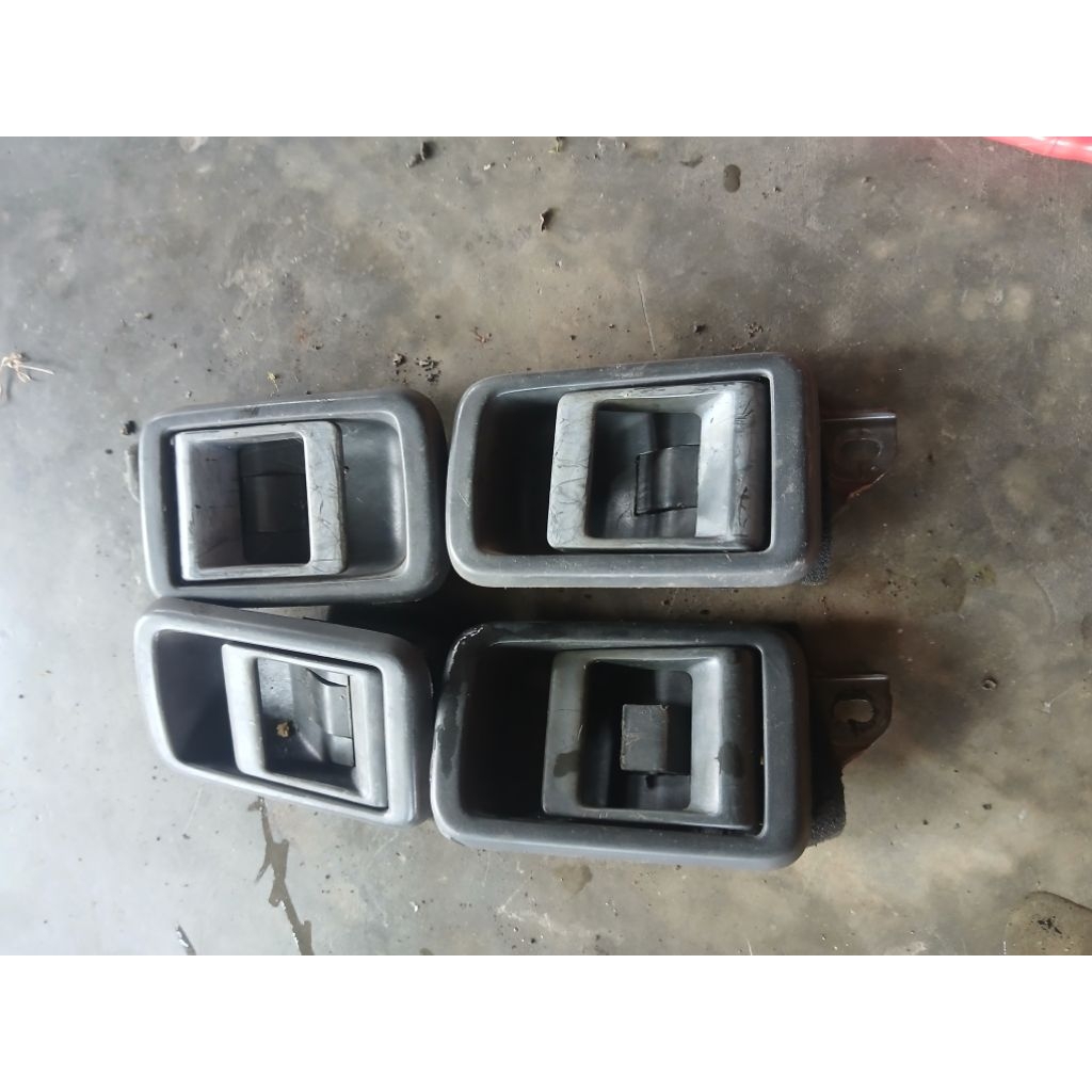 handel dalam Mitsubishi Lancer Dangan