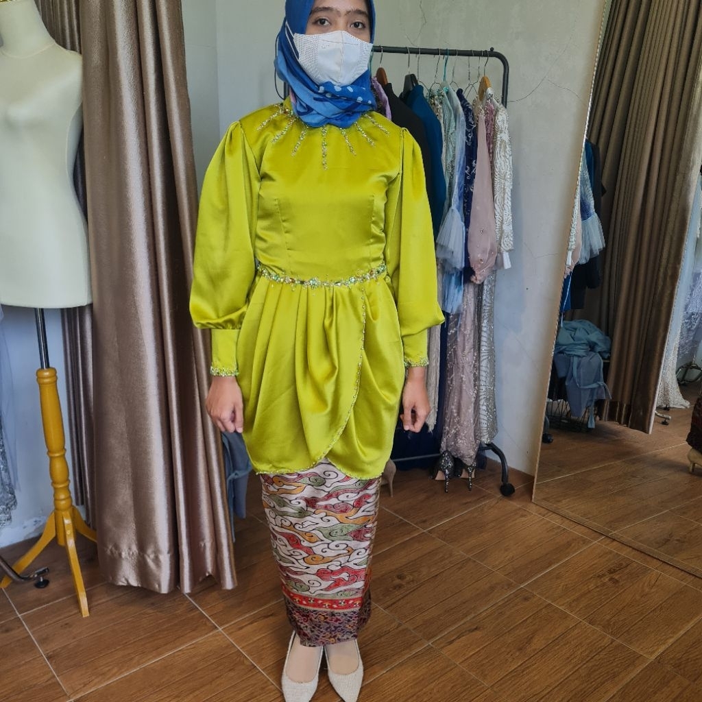 one set kebaya hijau lemon