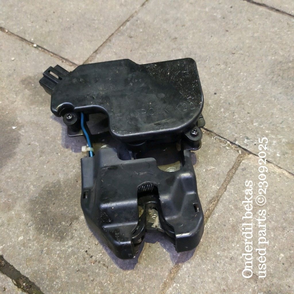 door lock bagasi honda accord cm5 2003