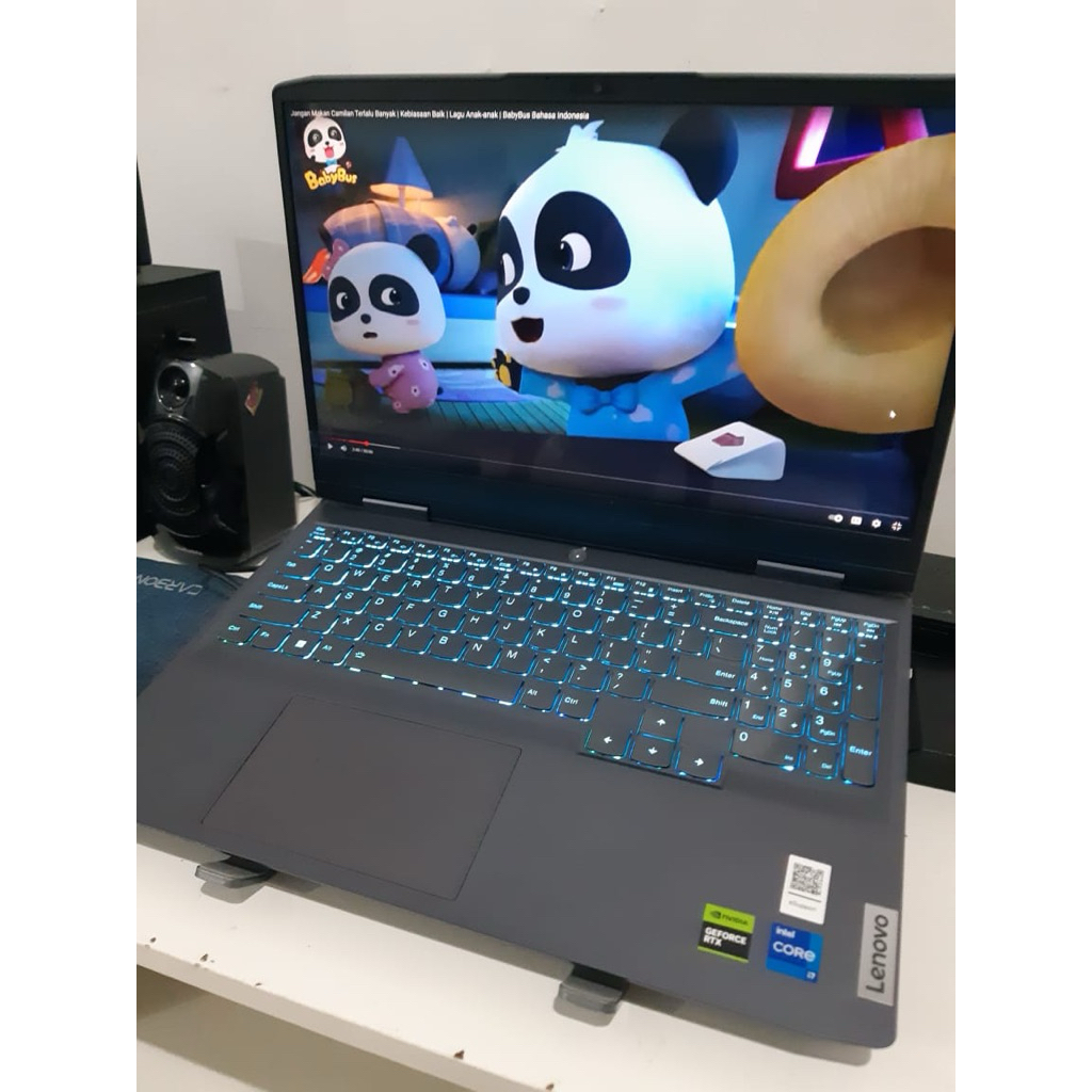 LENOVO LOQ i7 RTX 4050 6Gb RAM 32 gb ssd 1 tera