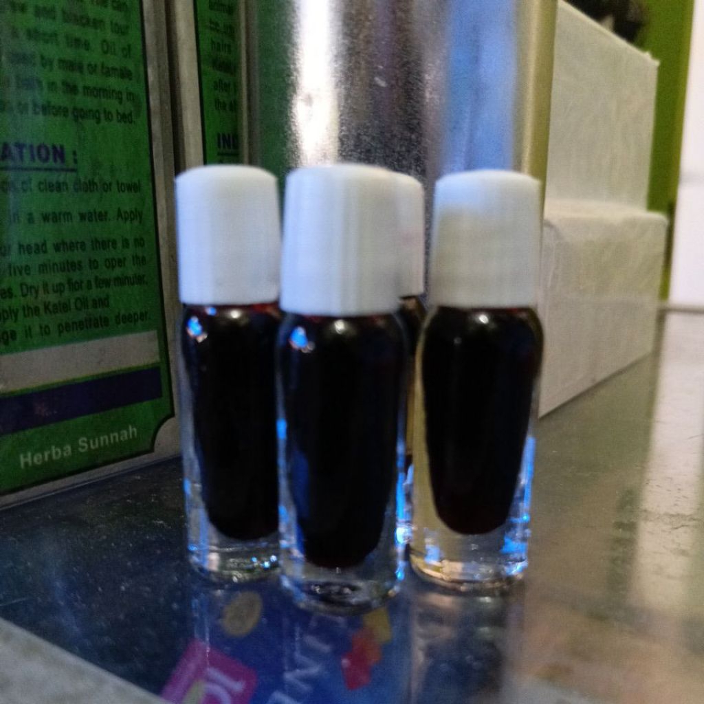 Minyak ja'faron / japaron / za'faron / jakparon / jafaron / ja'faran / جعفران / زعفران