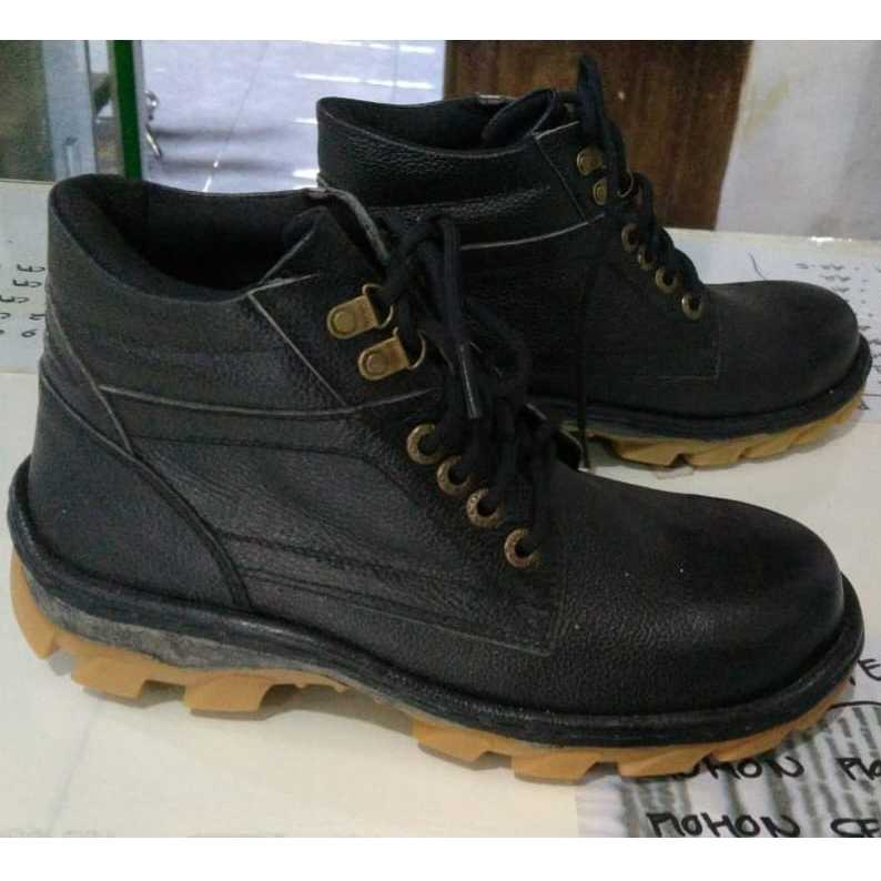 SEPATU KULIT PRIA SAFETY BOOT WARNA HITAM