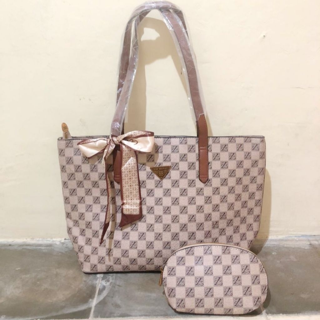 Preloved Tote Bag Boo Berries Original