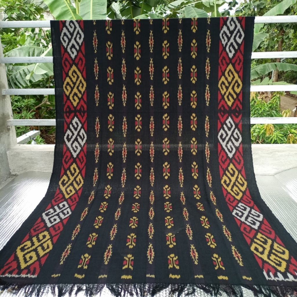 Kain Tenun Ikat Troso Asli Jepara Motif Nusantara Toraja Sulawesi Kalimantan Dayak Lombok Nusa Tengg