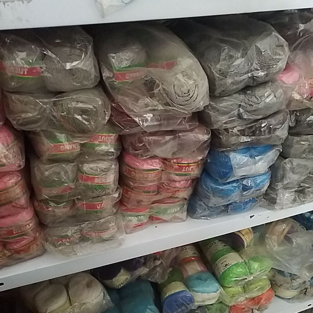 Benang rajut nilon pp, /glg