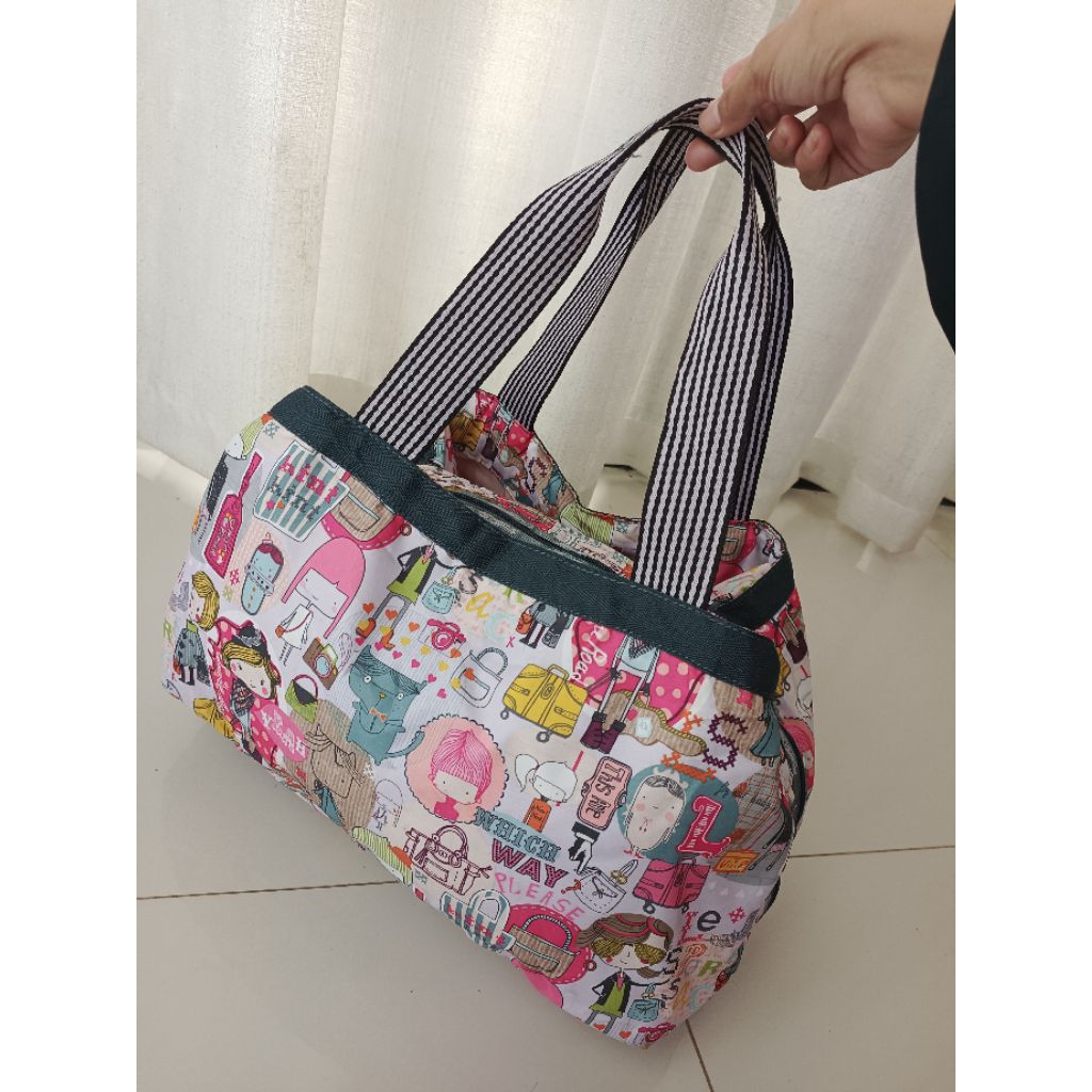 lesportsac shoulder bag like new