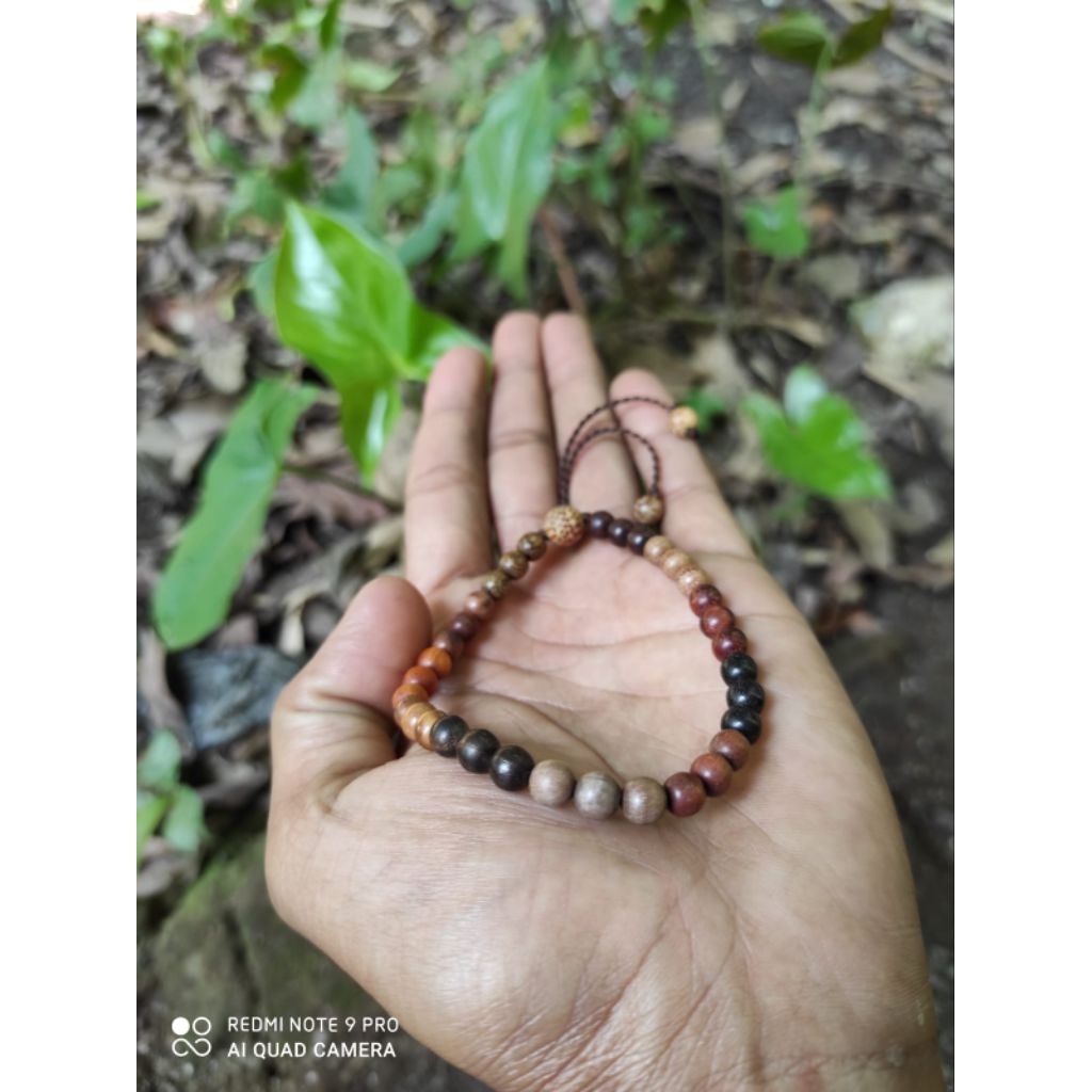 GELANG KOMBINASI KAYU BERTUAH