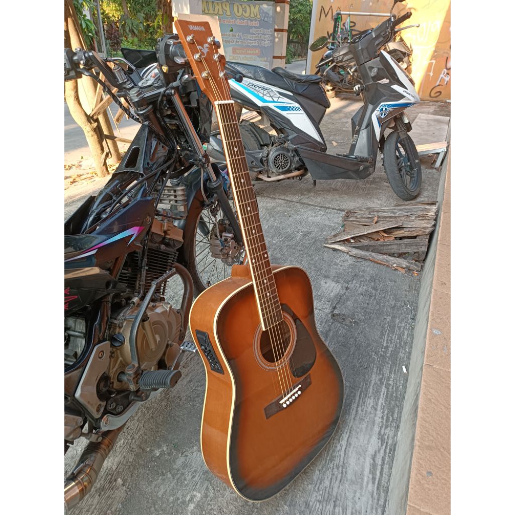 Gitar Akustik elektrik Yamaha F310 sunbrust custom